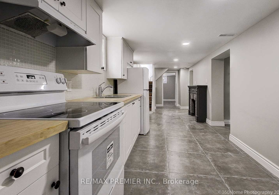 10-gilpin-avenue-toronto-ontario-w12610170