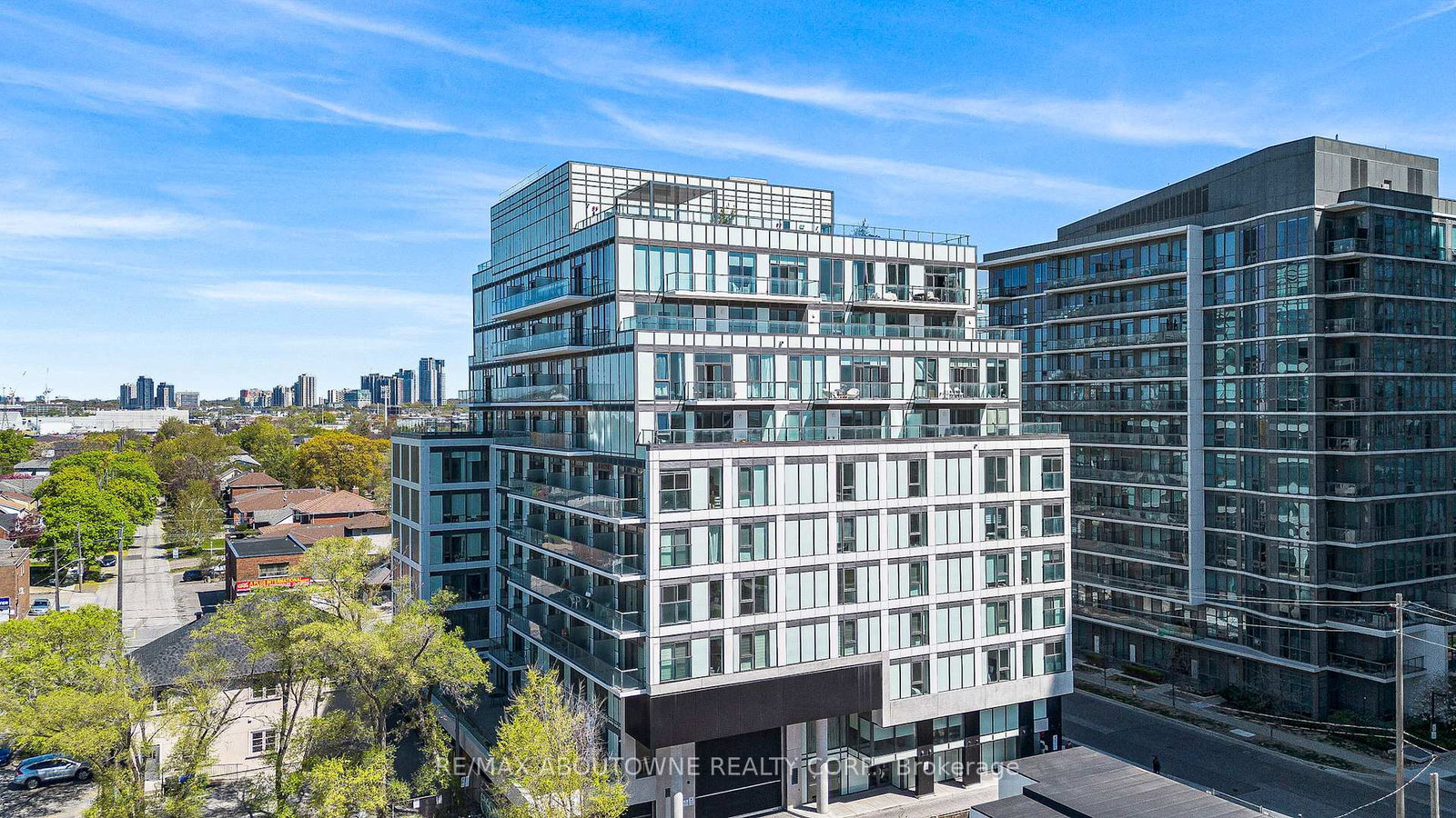 1195-the-queensway-avenue-etobicoke-ontario-w12610572