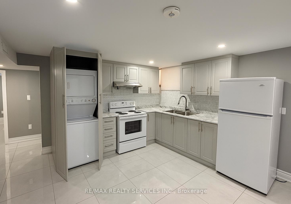 70-prouse-drive-brampton-ontario-w12610606