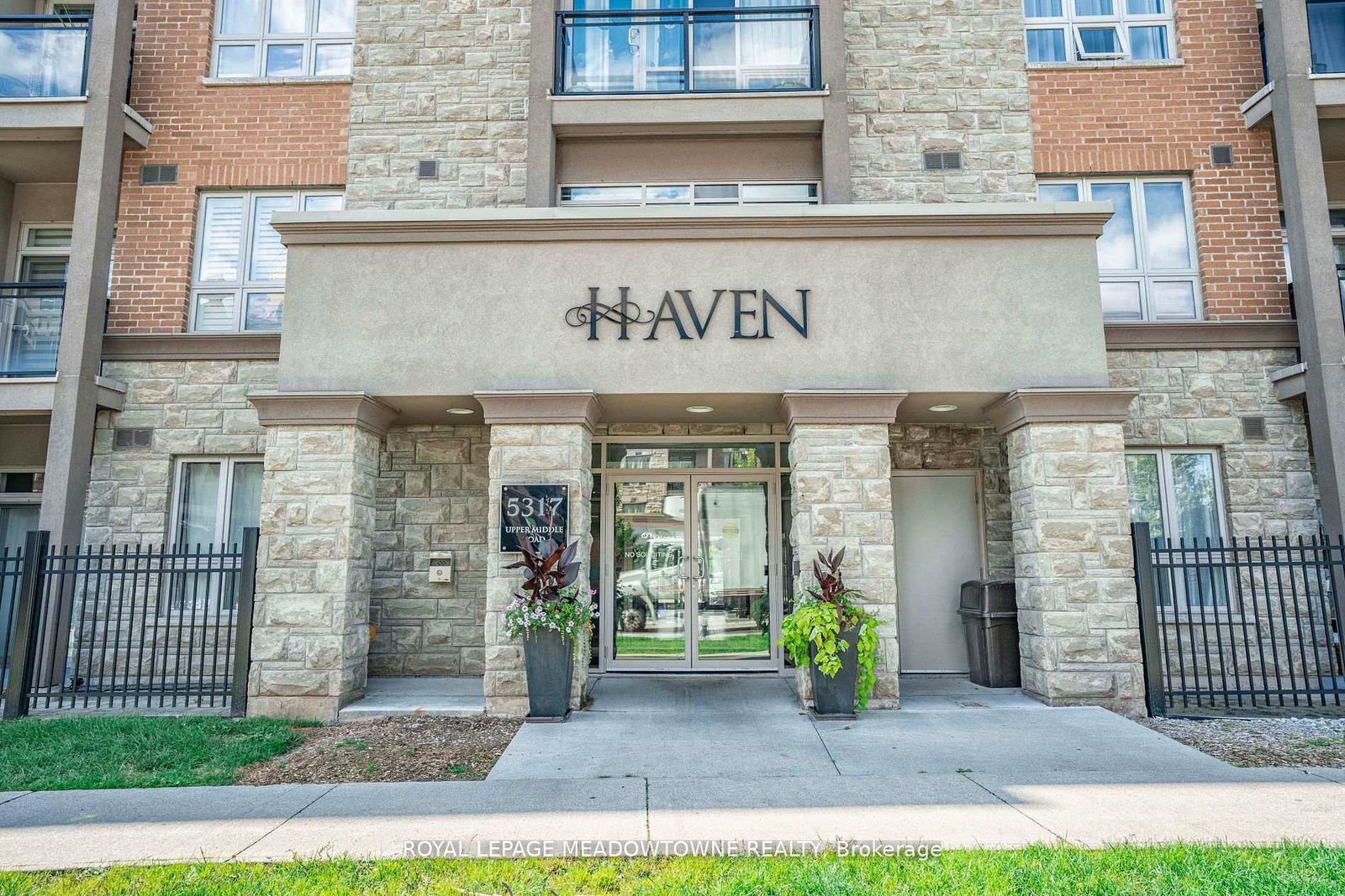 5317-upper-middle-road-burlington-ontario-w12611134