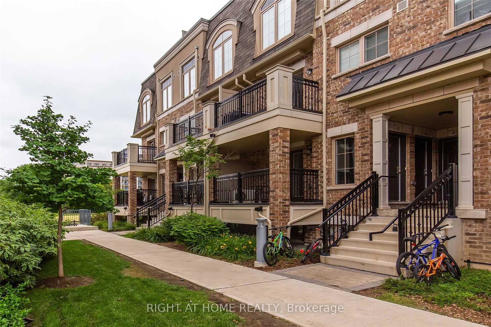 2441-greenwich-drive-oakville-ontario-w12611190