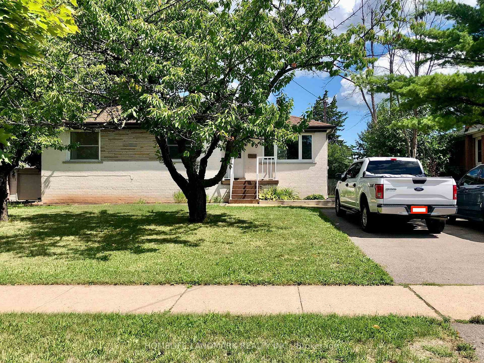 529-third-line-oakville-ontario-w12611298