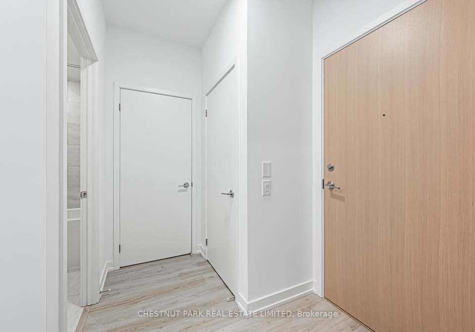 395-square-one-drive-mississauga-ontario-w12611356