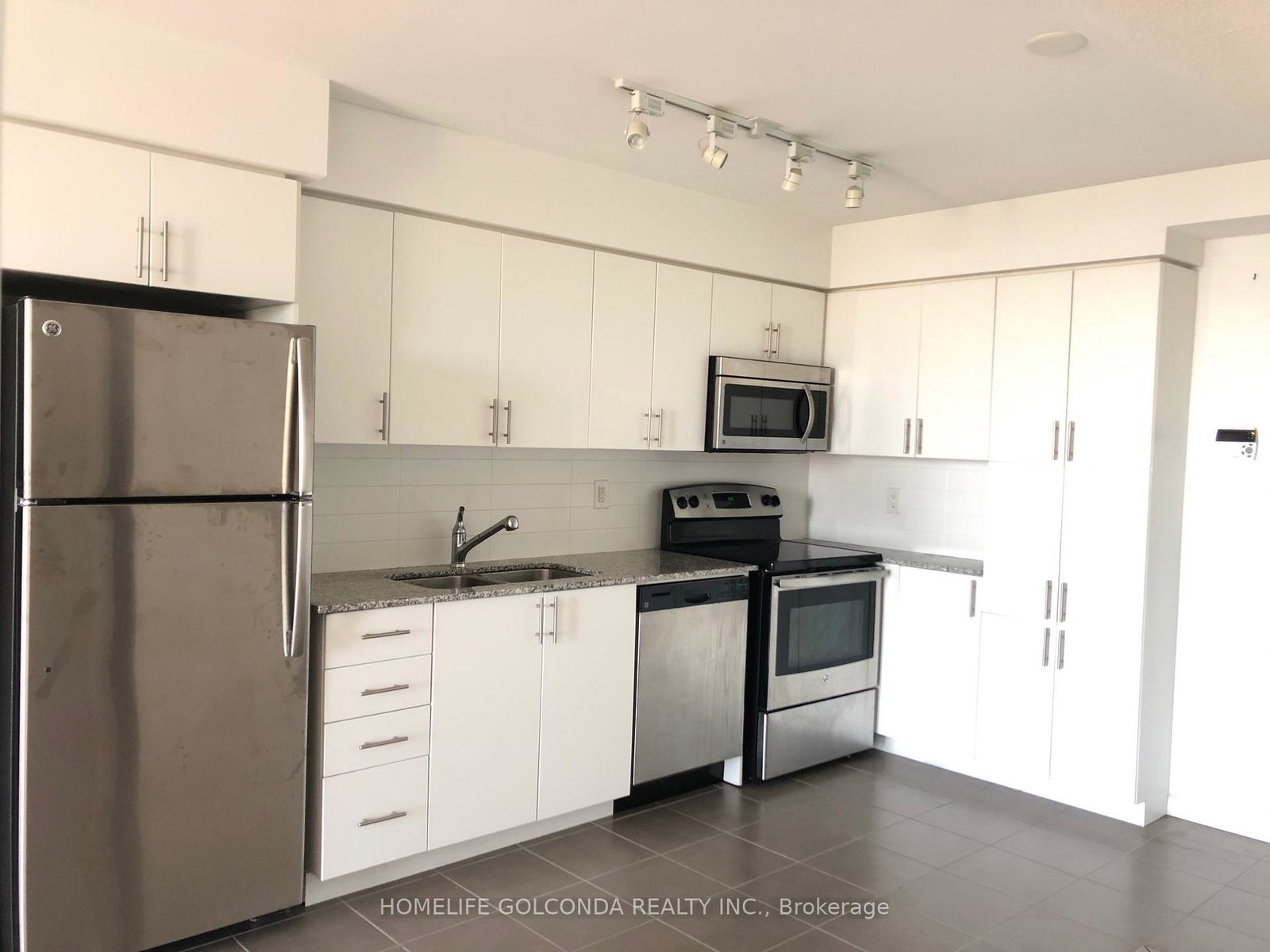 830-lawrence-avenue-w-north-york-ontario-w12611560