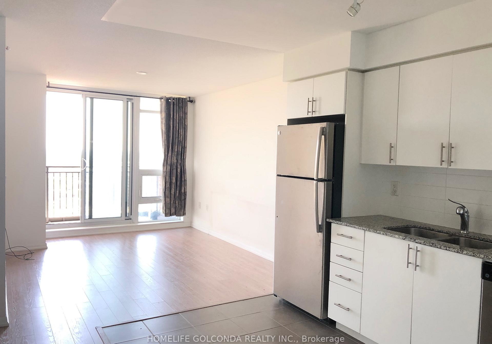 830-lawrence-avenue-w-north-york-ontario-w12611560