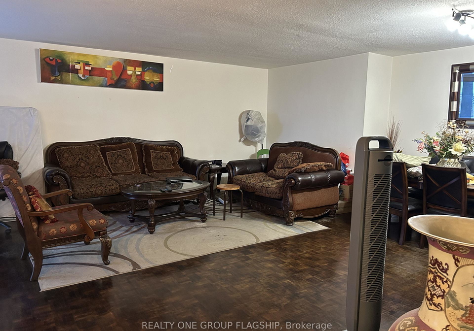 61-richview-road-s-etobicoke-ontario-w12611628