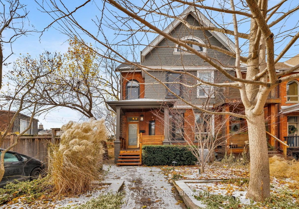 22-cowan-avenue-toronto-ontario-w12611634