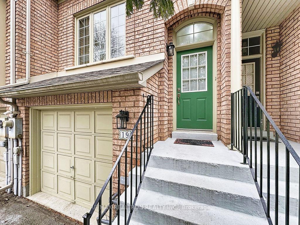 19-harbourview-crescent-etobicoke-ontario-w12611710