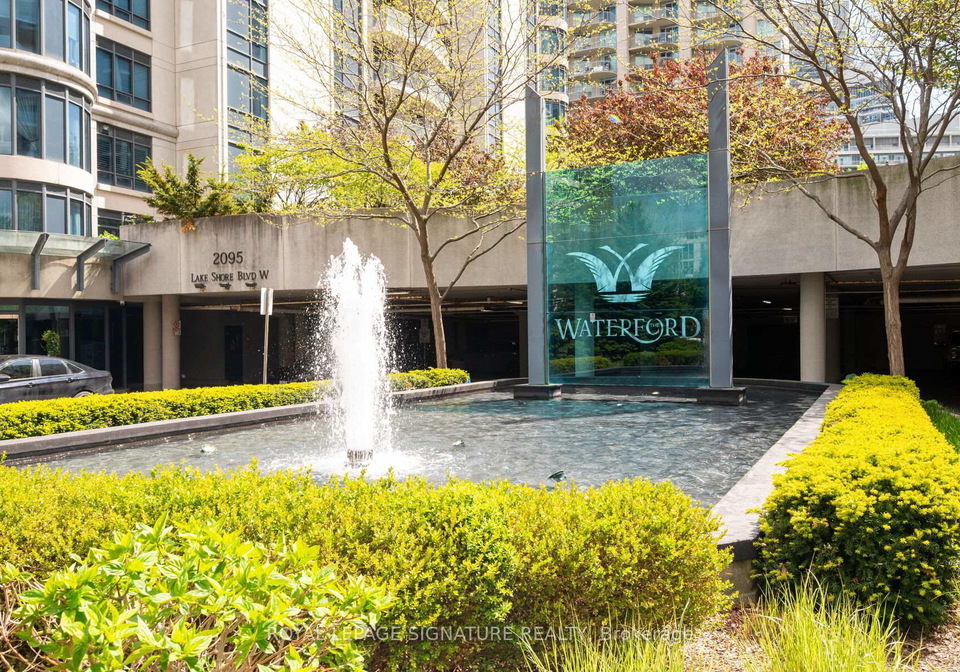 2083-lake-shore-boulevard-w-etobicoke-ontario-w12612328