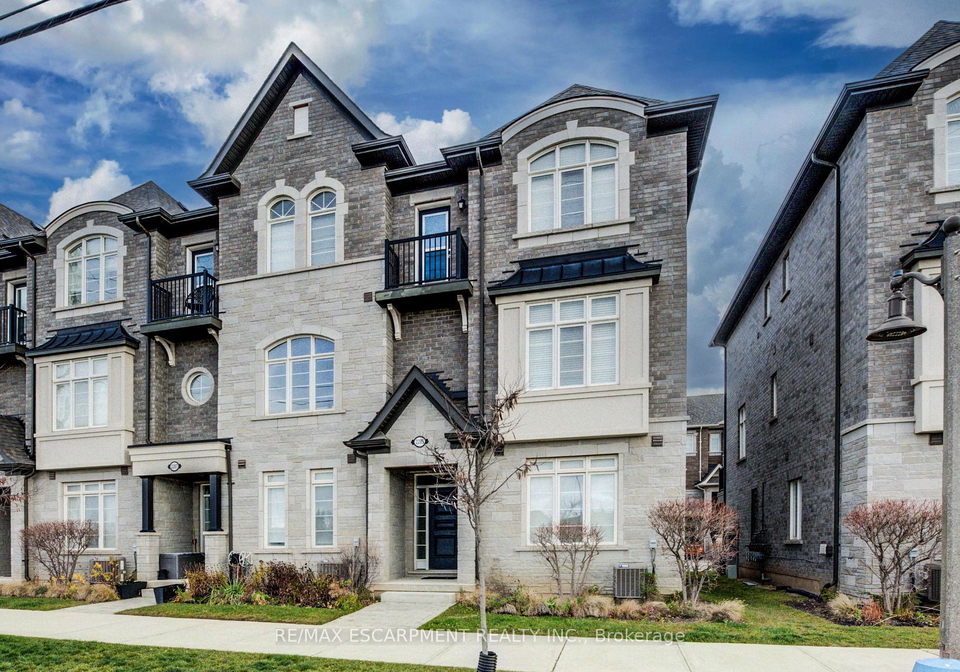 2285-khalsa-gate-oakville-ontario-w12612736