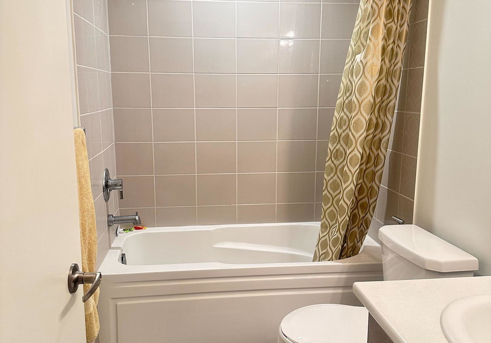 3562-colonial-drive-mississauga-ontario-w12612744
