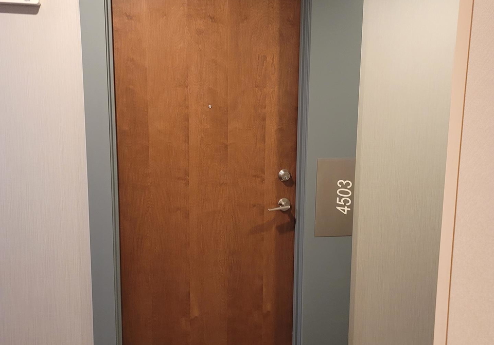 2220-s-lakeshore-boulevard-w-etobicoke-ontario-w12612762