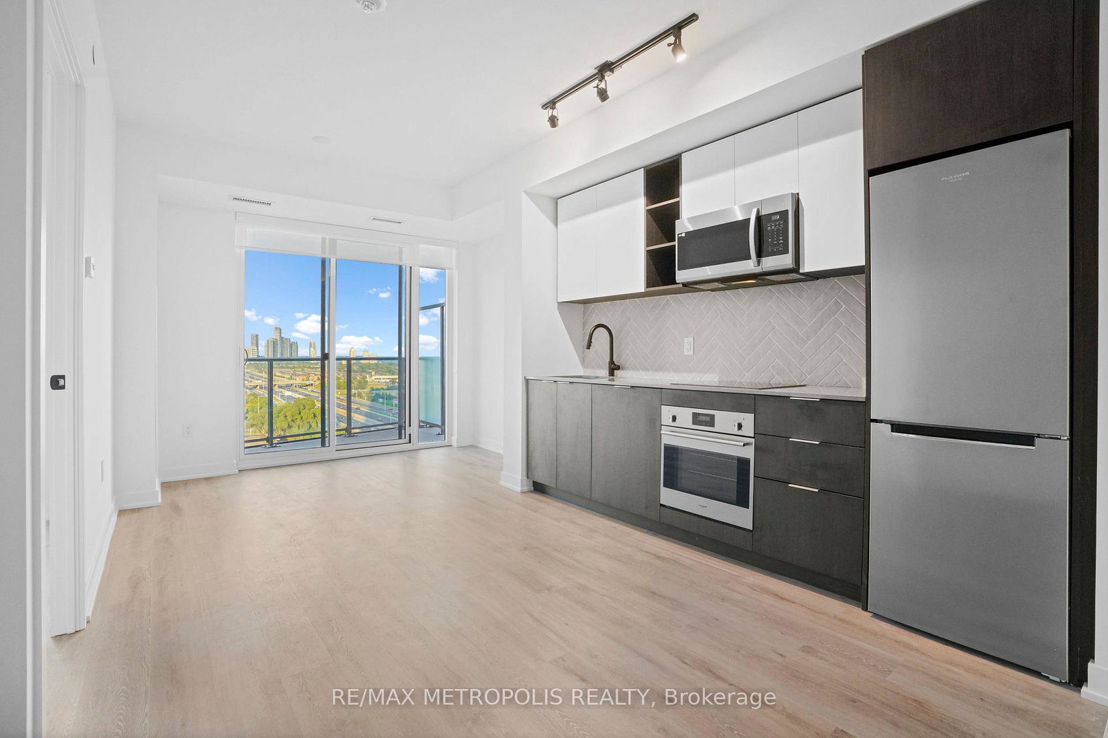 36-zorra-street-etobicoke-ontario-w12613192