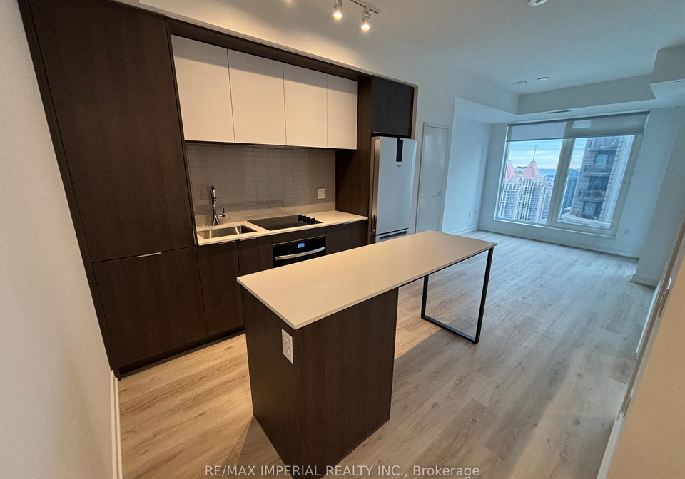 395-square-one-drive-mississauga-ontario-w12613194