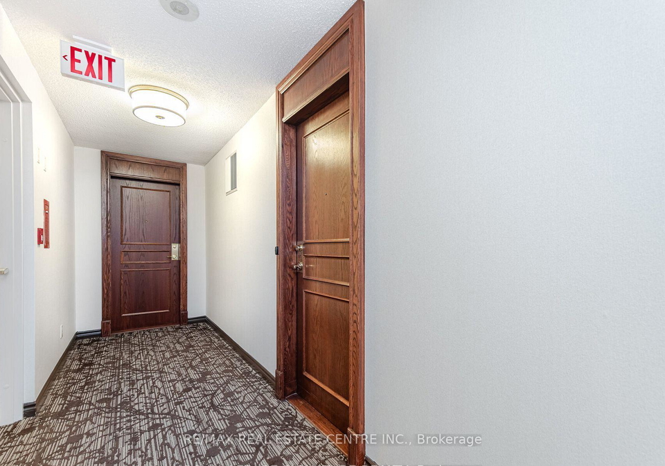2585-erin-centre-boulevard-mississauga-ontario-w12613240