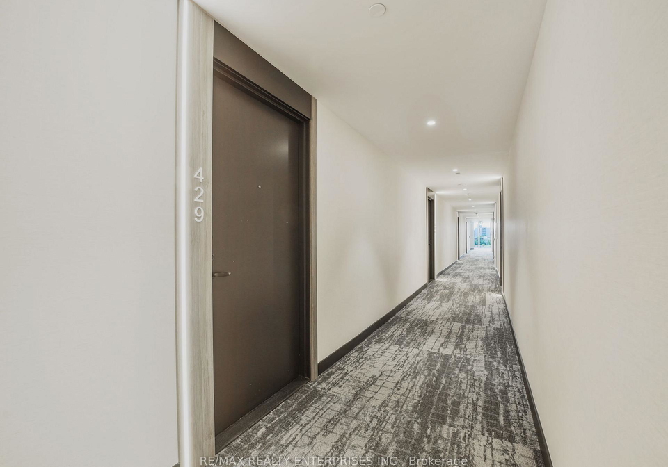 215-lakeshore-road-w-mississauga-ontario-w12613242