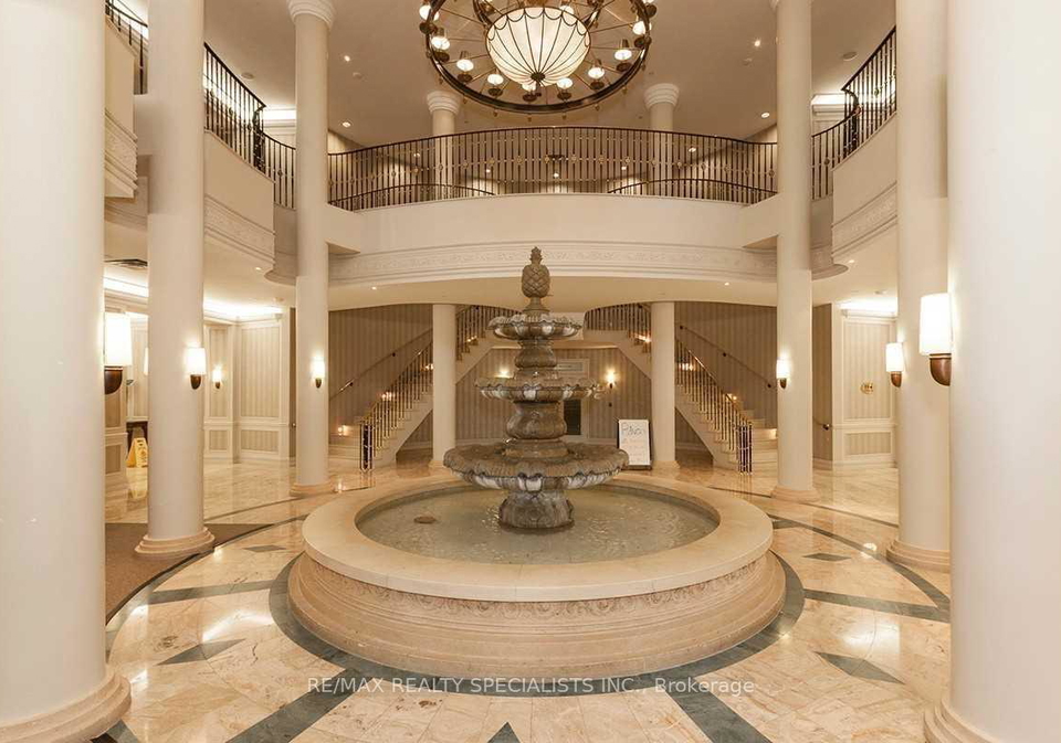 35-kingsbridge-garden-circle-mississauga-ontario-w12613888