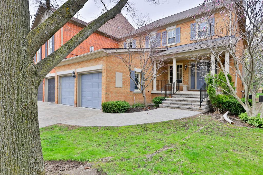 42millcroft-park-drive-burlington-ontario-w12614022