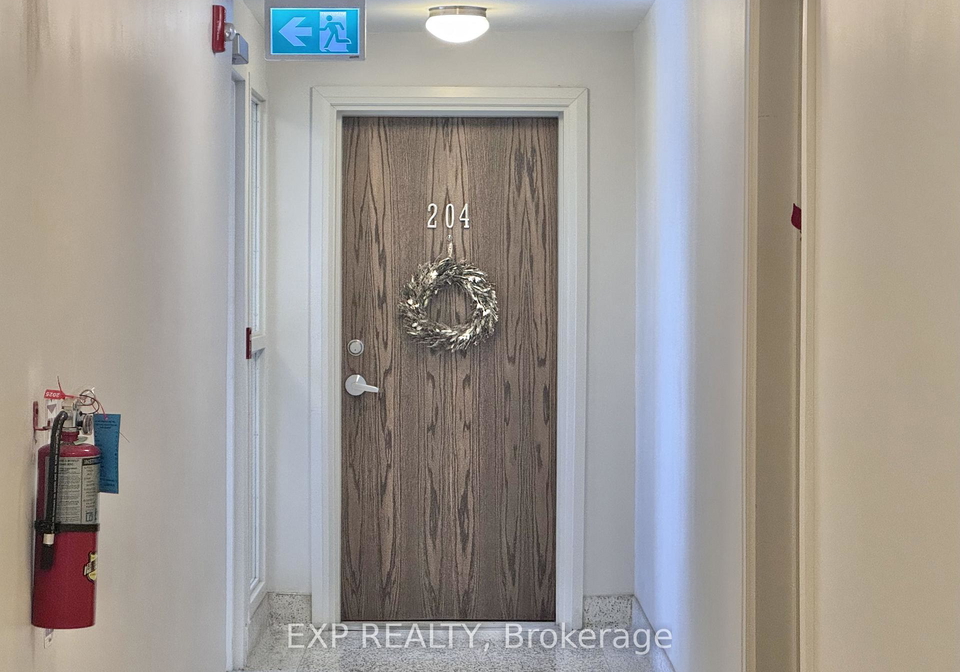 5-paisley-boulevard-e-mississauga-ontario-w12614390