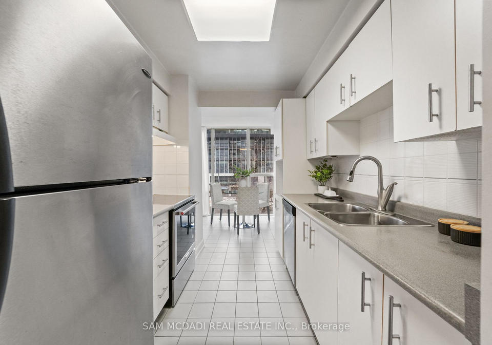330-rathburn-road-w-mississauga-ontario-w12615830