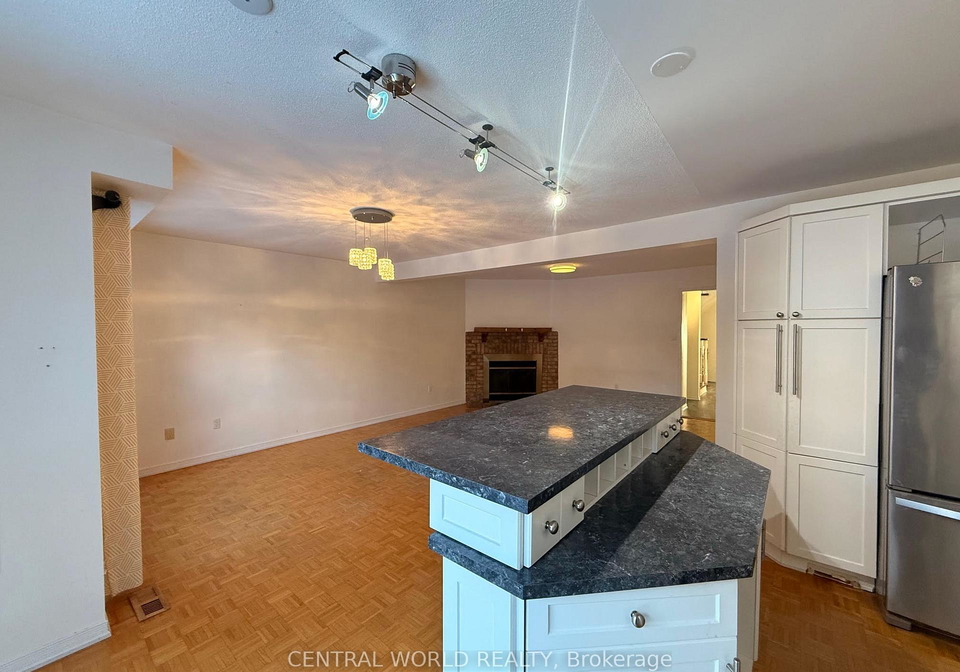 5439-middlebury-drive-mississauga-ontario-w12616142