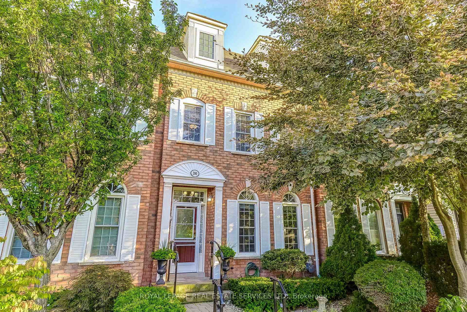 200-glenashton-drive-oakville-ontario-w12616426
