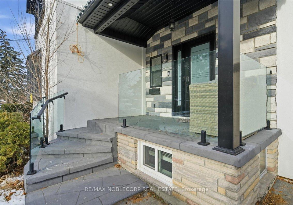 18-florida-crescent-york-ontario-w12616572