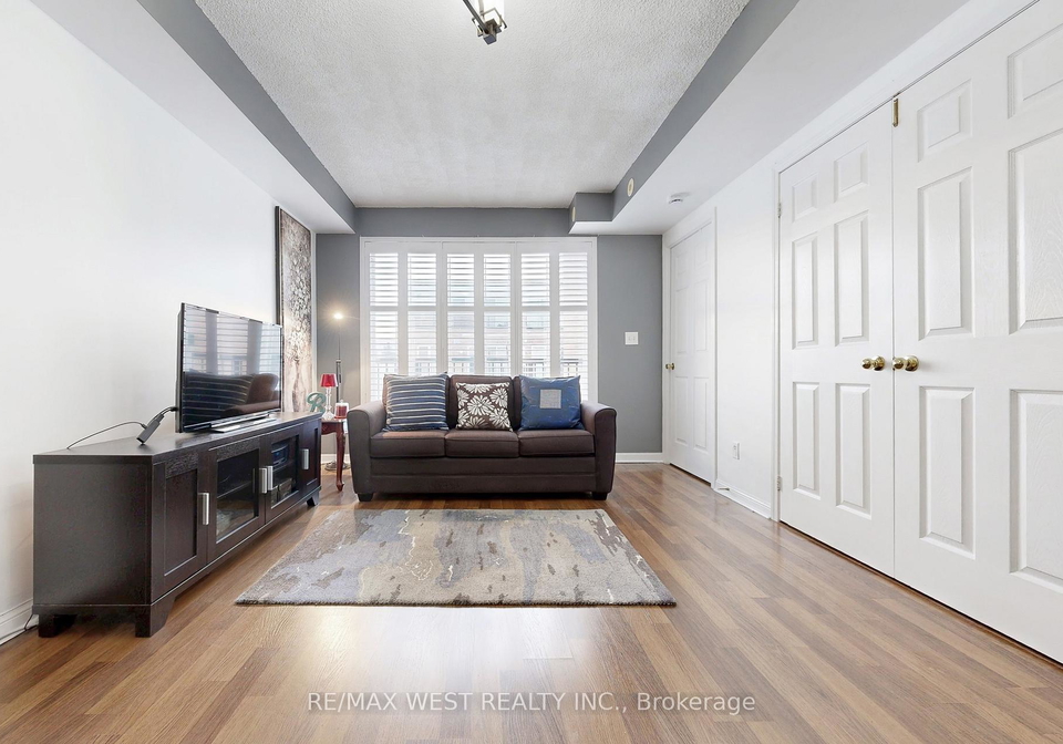 3043-finch-avenue-w-york-ontario-w12616594