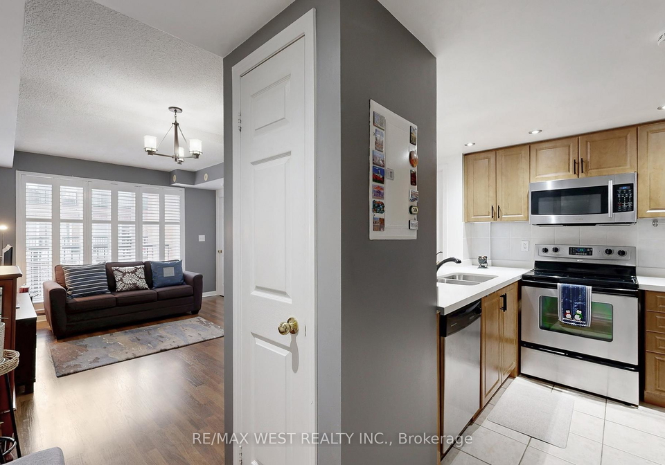3043-finch-avenue-w-york-ontario-w12616594