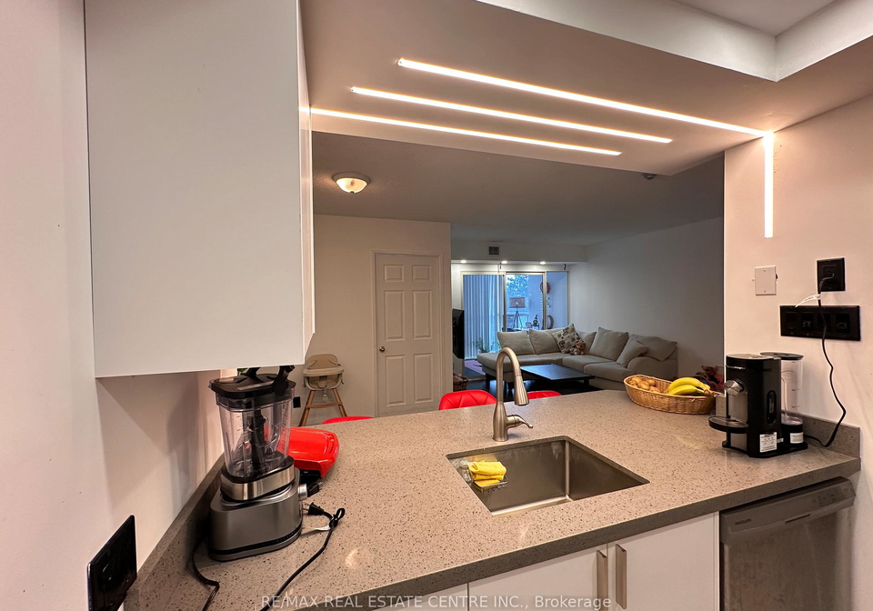 265-enfield-place-mississauga-ontario-w12617070