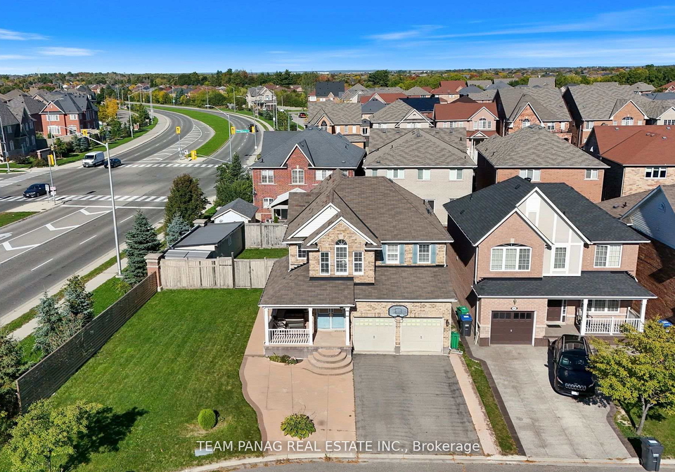 22-coachlight-crescent-brampton-ontario-w12617204