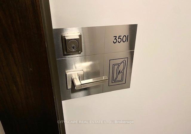510-curran-place-mississauga-ontario-w12617218