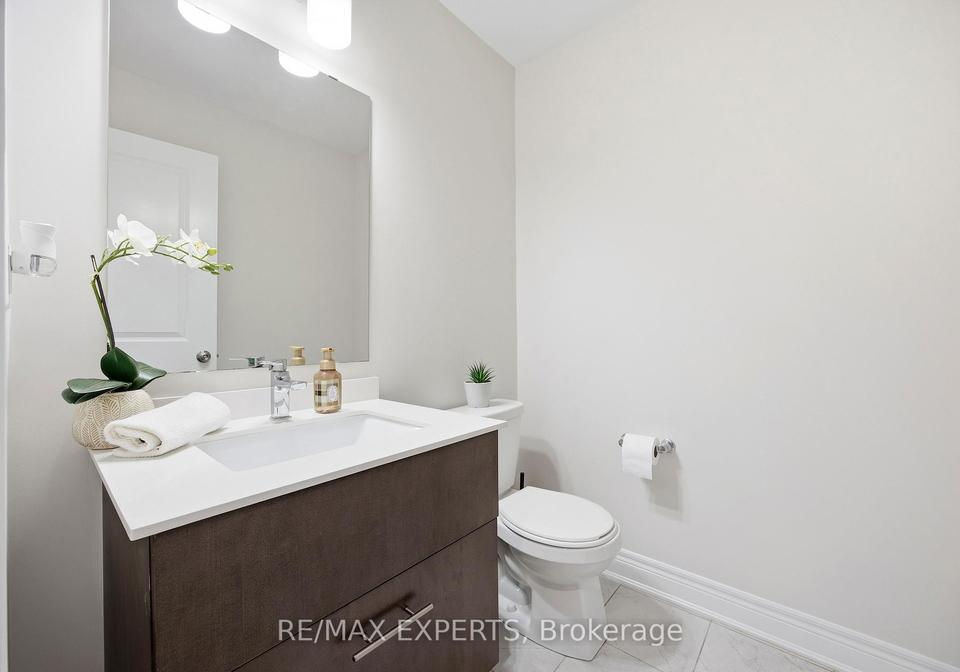 1328-restivo-lane-milton-ontario-w12617316