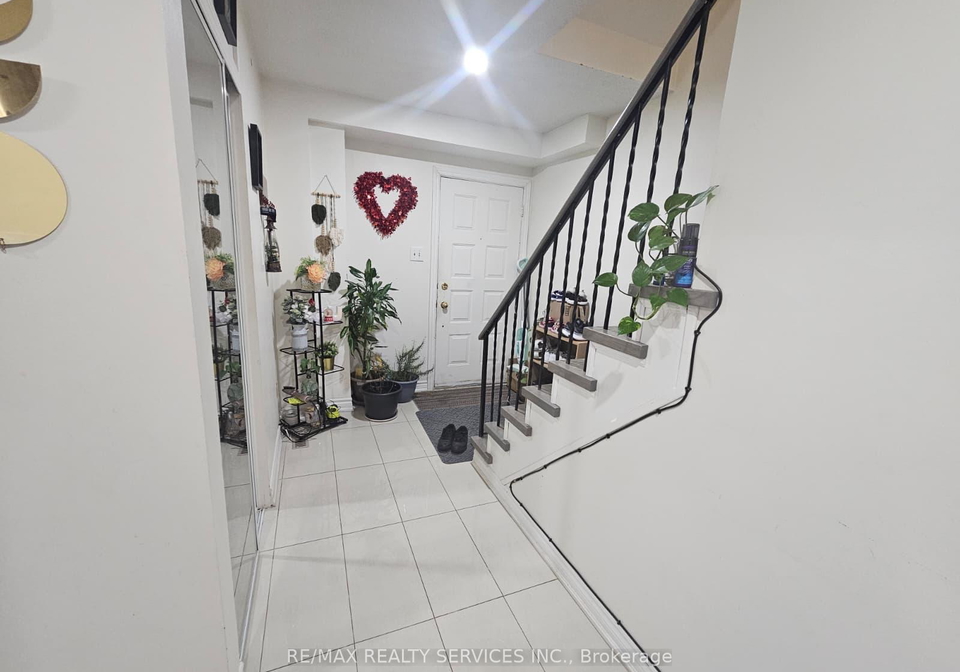 4-trewartha-crescent-brampton-ontario-w12626612