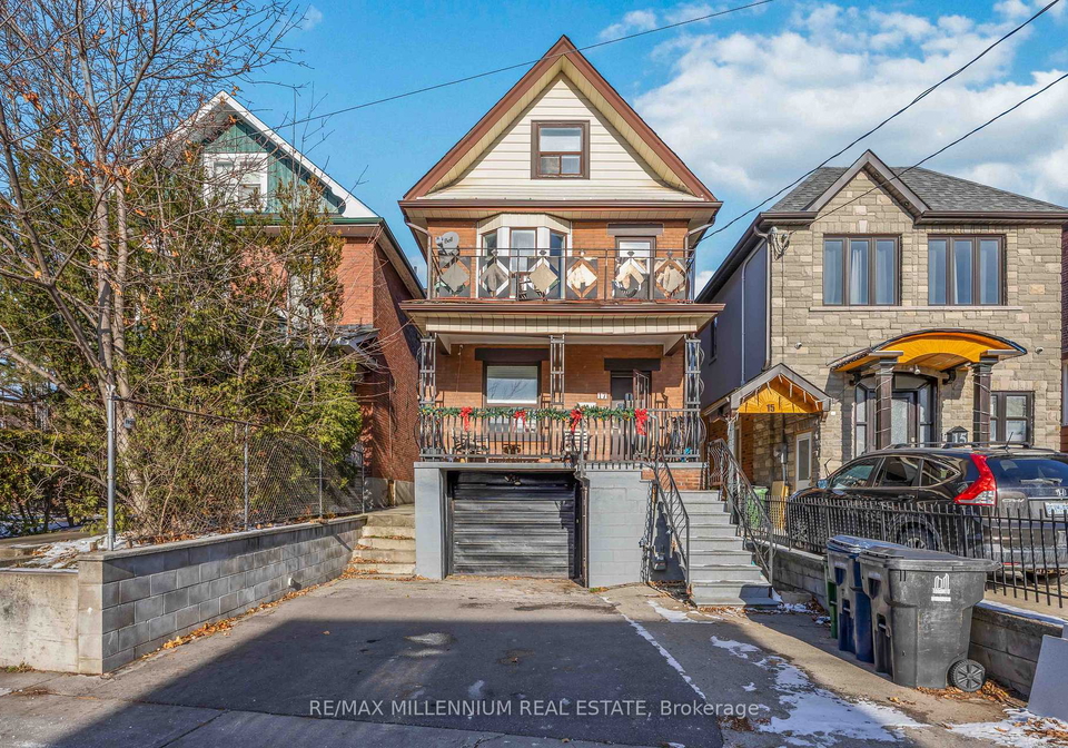 17-greenlaw-avenue-toronto-ontario-w12626854