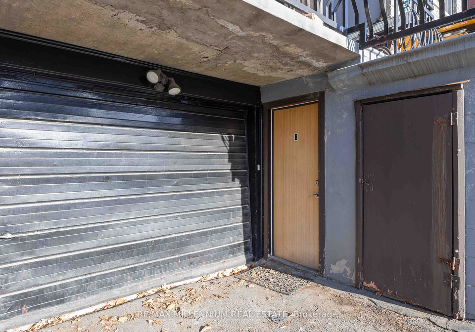 17-greenlaw-avenue-toronto-ontario-w12626854
