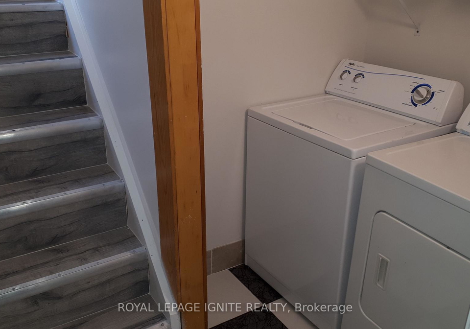 21-humheller-road-etobicoke-ontario-w12627362
