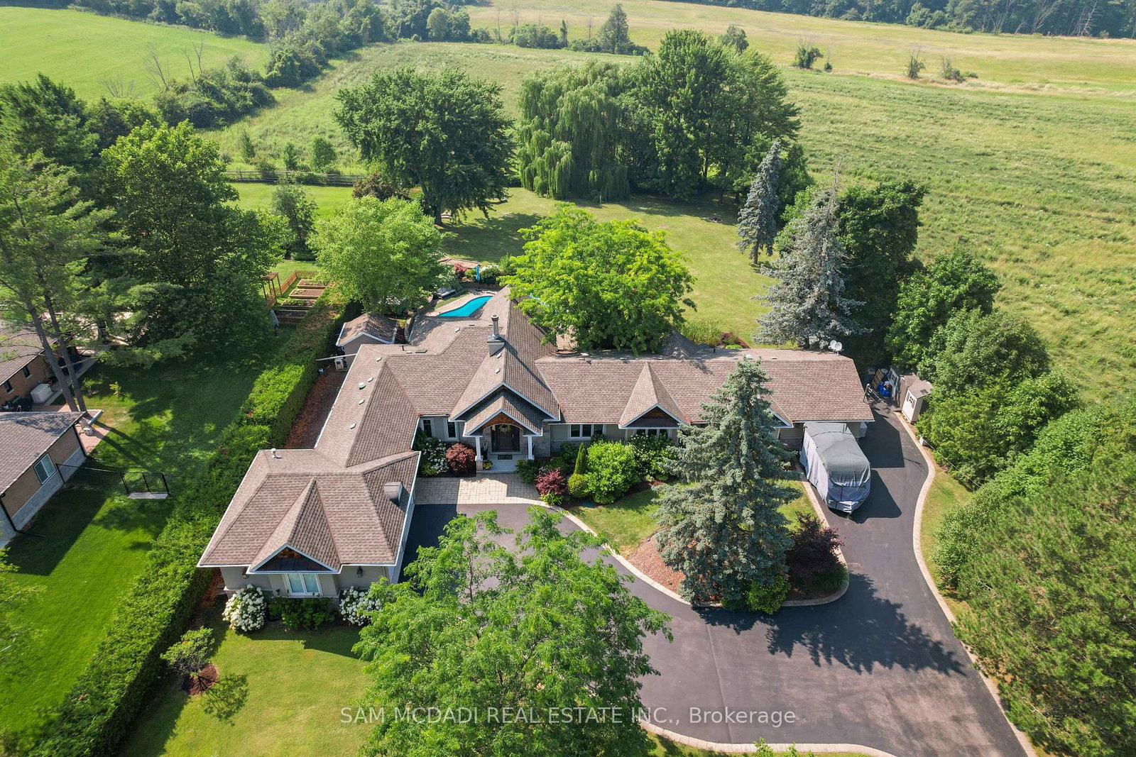 2577-no-8-side-road-burlington-ontario-w12628260