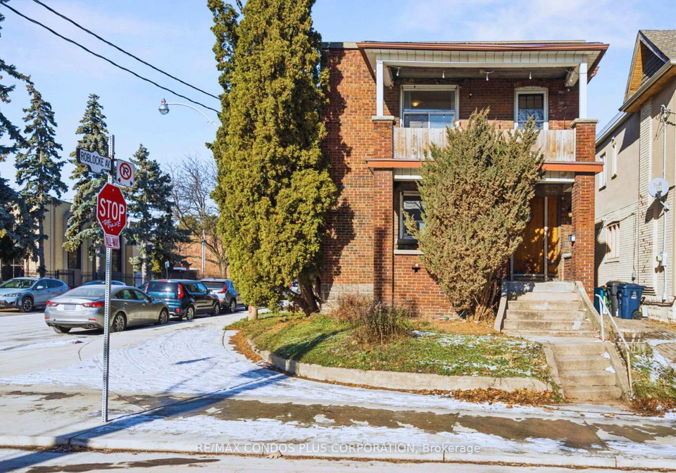 18-leeds-street-toronto-ontario-w12628832