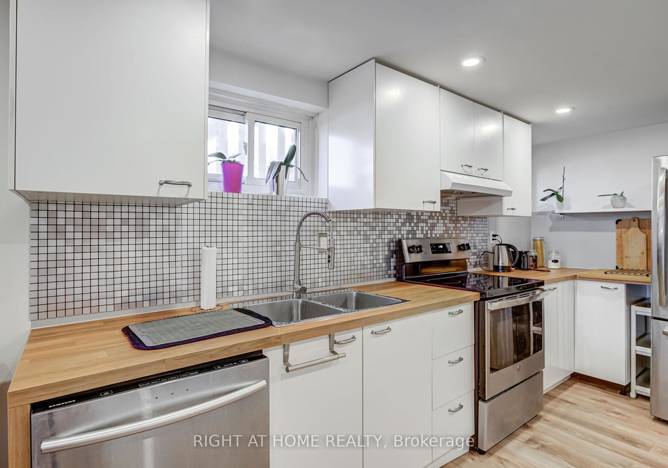 484-kelvedon-mews-mississauga-ontario-w12628886
