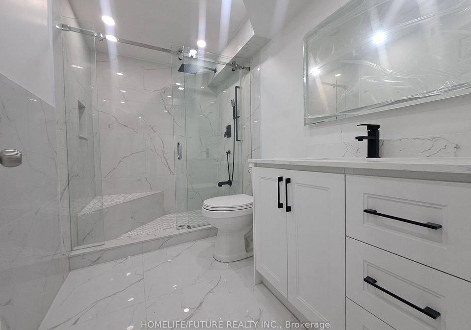 41-royal-links-circle-brampton-ontario-w12628936