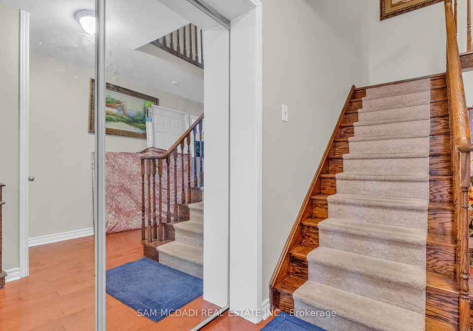 734-woburn-woods-lane-mississauga-ontario-w12629178
