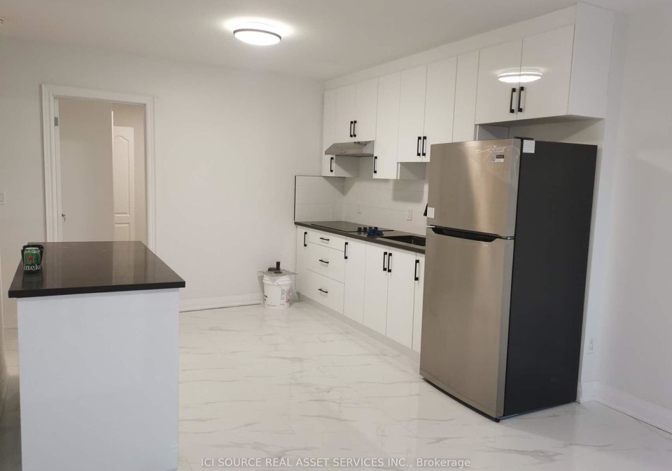 2135-jane-street-york-ontario-w12629220