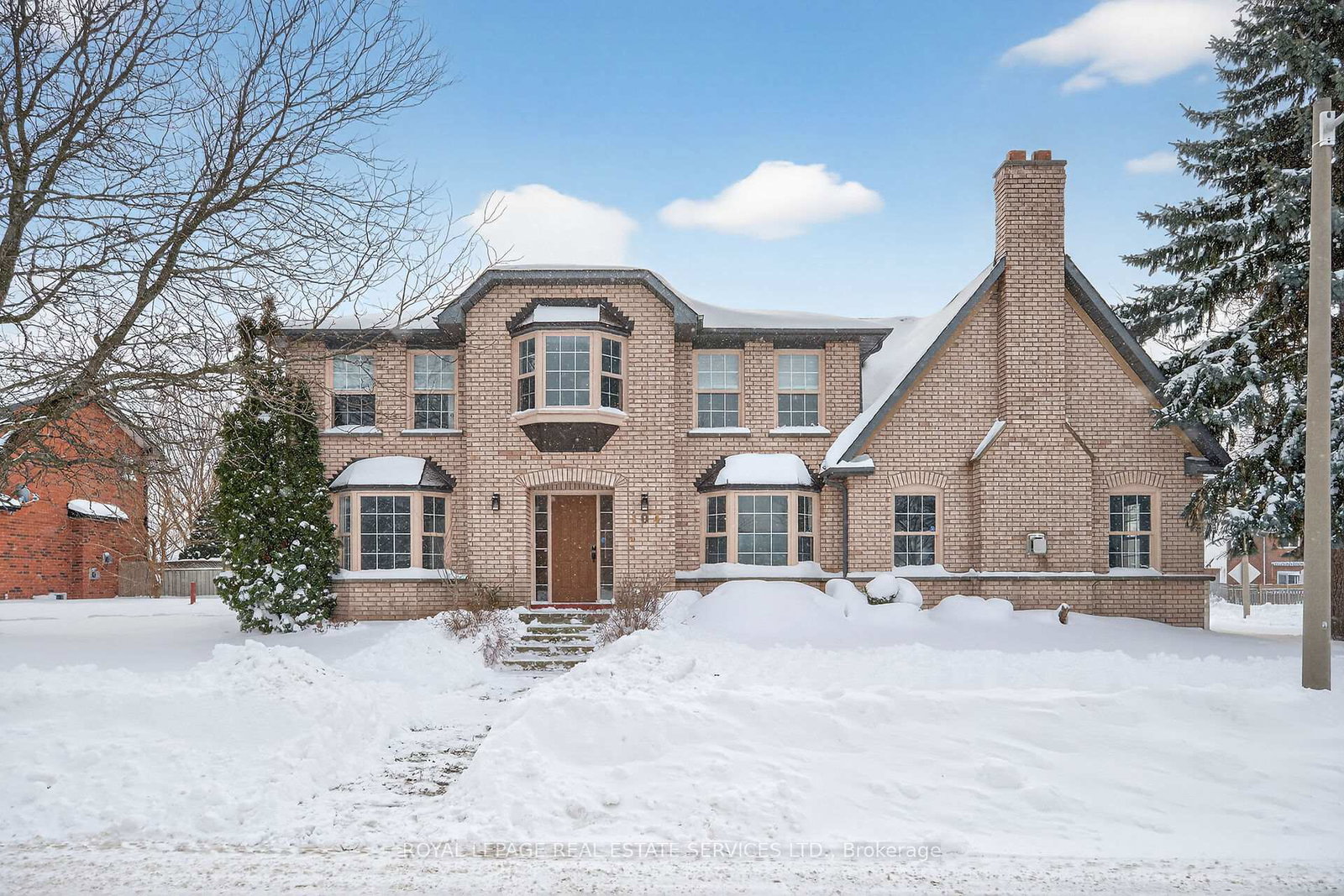 104-inverhuron-trail-oakville-ontario-w12629394
