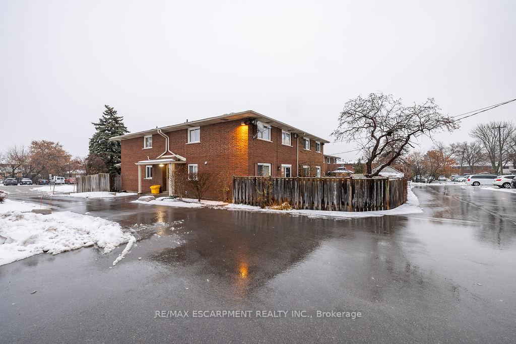 2079-meadowbrook-road-burlington-ontario-w12629638