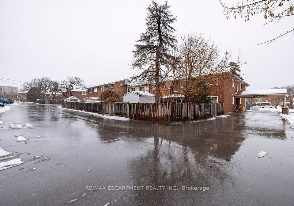 2079-meadowbrook-road-burlington-ontario-w12629638