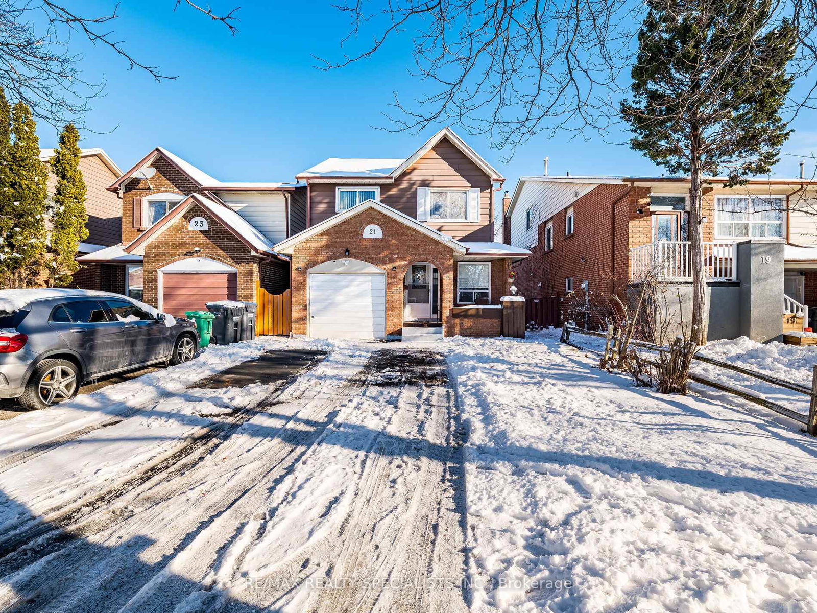 21-foxacre-row-brampton-ontario-w12629766