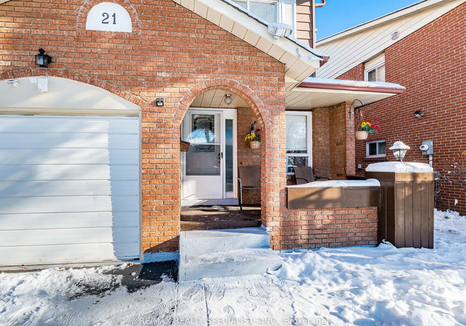 21-foxacre-row-brampton-ontario-w12629766