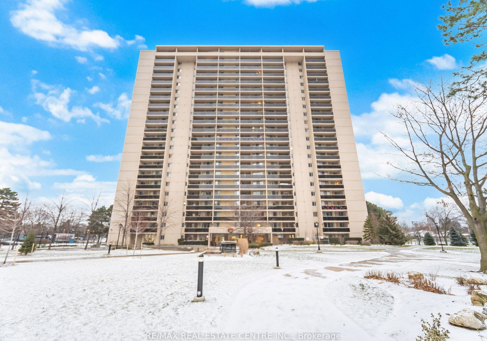 812-burnhamthorpe-road-w-etobicoke-ontario-w12629772