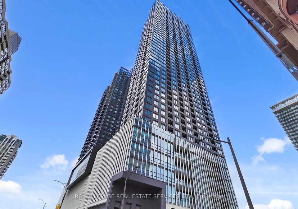 395-square-one-drive-mississauga-ontario-w12629888
